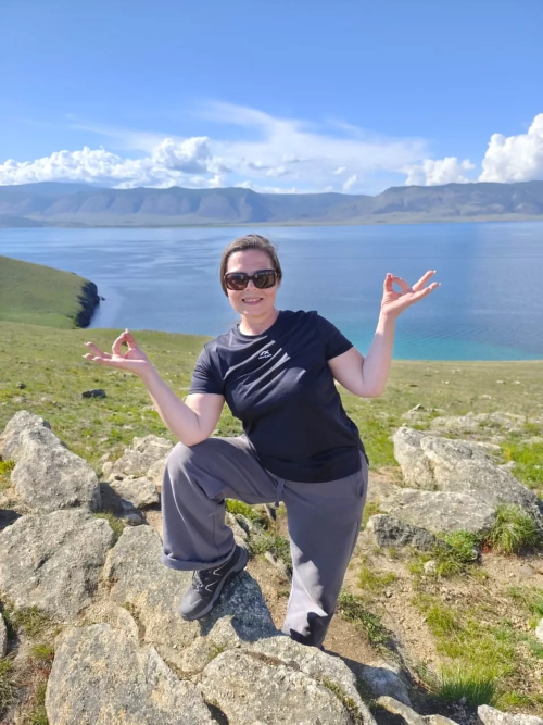 Превращая мечту в дело жизни: как господдержка помогла открыть школу йоги и танцев в г. Тихвин